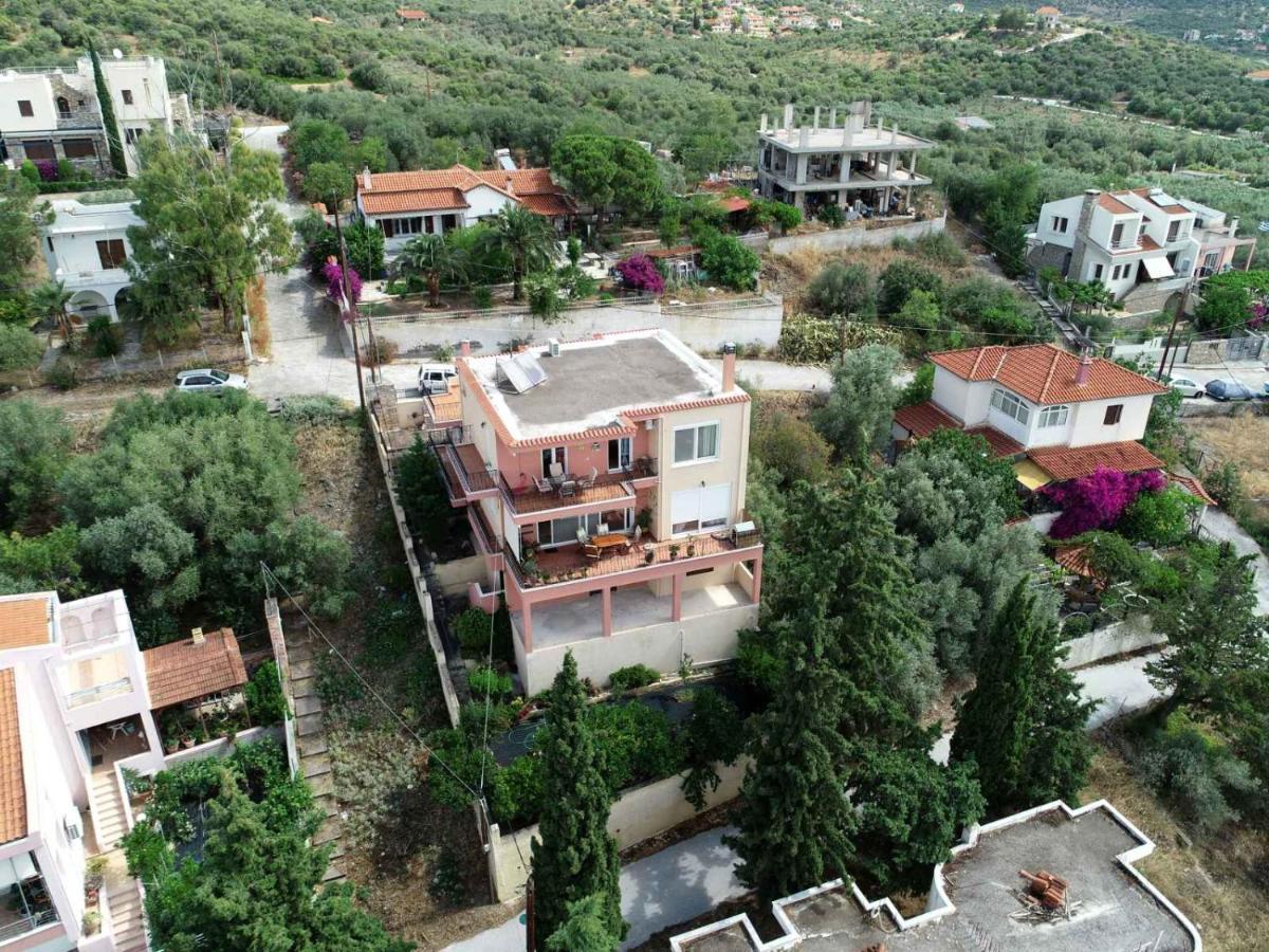 Sofia'S Pottery House Villa Волос Екстериор снимка